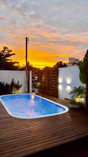 Casa 4 quartos piscina praia Mariscal Bombinhas SC
